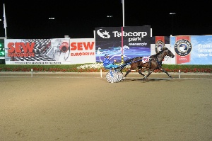 Have Faith In Me pictured winning the 2016 Chariots Of Fire at Tabcorp Park Menangle (Club Menangle).
