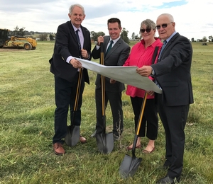 Mayor Greg Conkey, Minister for Racing Paul Toole, Wagga HRC President Linda Inwood, HRNSW Chairman Chris Edwards looking at the plans for the new track and facilities for Wagga.