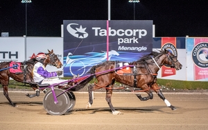 Write About Lexy pictured winning the Alabar Breeders Challenge Blue Two-Year-Old Fillies Final at Menangle on Saturday night.