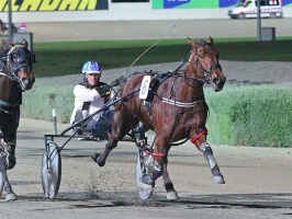 My Bella Starr and Gavin Lang race to victory at Melton. 