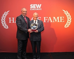 Neville Gath with SEW Eurodrive's Rob Merola at the VHRMA Hall of Fame night.