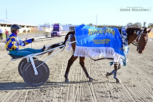 Diego NZ and Maddison Brown after taking out the 2023 Pinjarra Cup