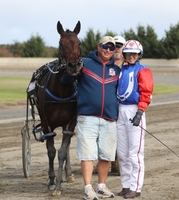 Haylee Day with Electra Girl and trainer Simon Locke.