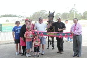 Twelve year old Sydney school boy Logan Cotterill (in pink t-shirt).